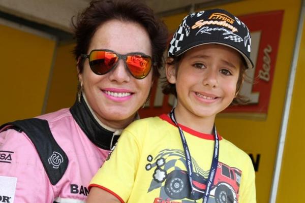 Débora Rodrigues na Fórmula Truck
